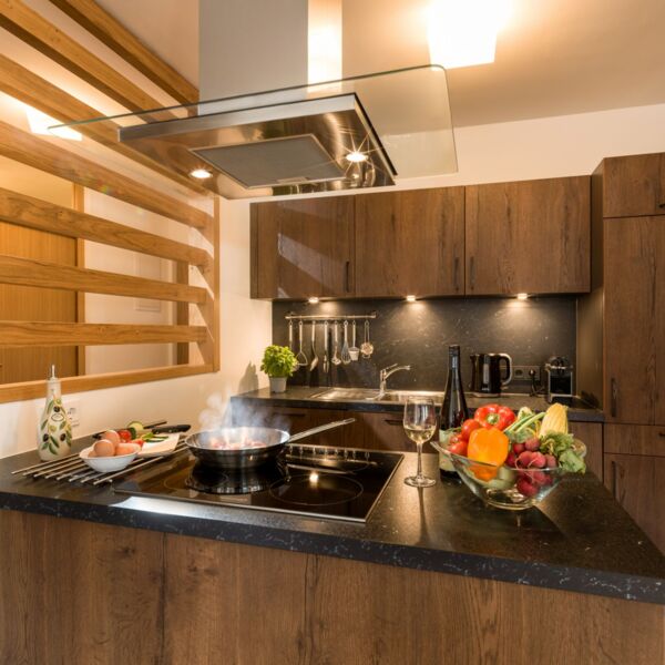 Hotelresort Maria Alm - Alpin Lodges - Küche im Apartment