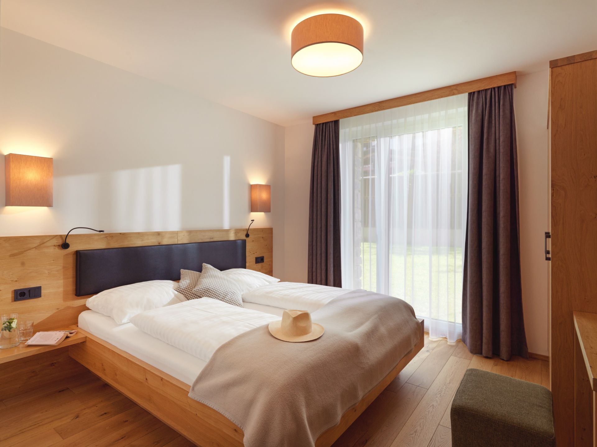Hotelresort Maria Alm - Alpin Lodges - Schlafzimmer im Apartment